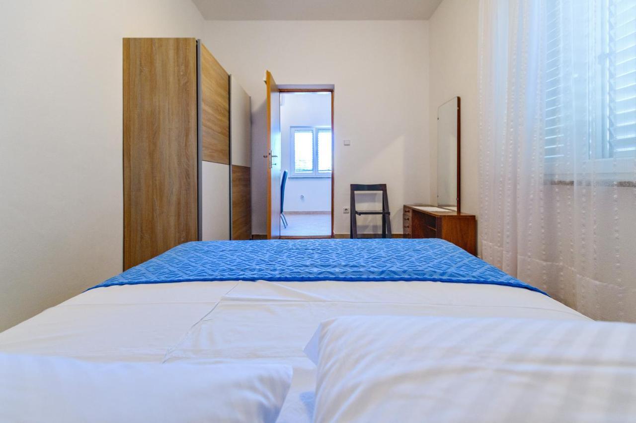 Apartmant Prosika Паг Екстериор снимка
