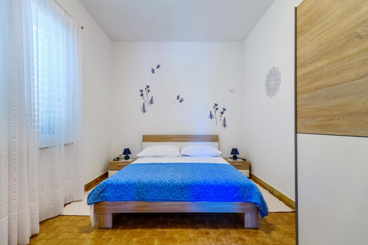 Apartmant Prosika Паг Екстериор снимка